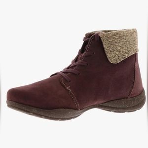 Clarks - Roseville Lace “Burgundy Suede” Women's SZ 9